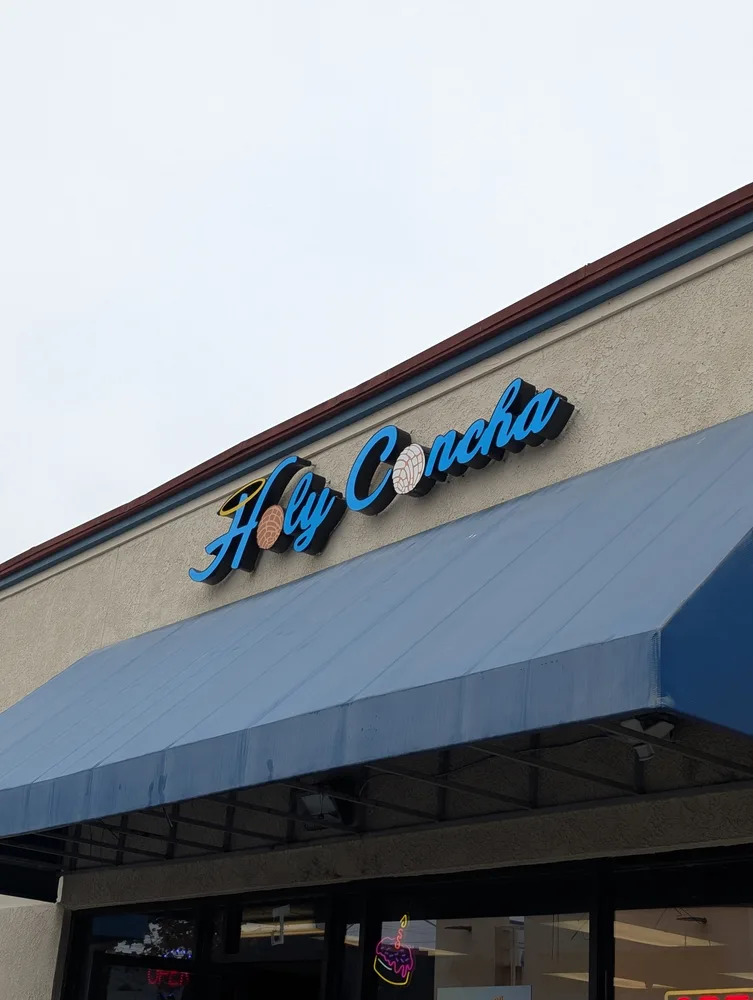 Holy Concha Bakery business photo