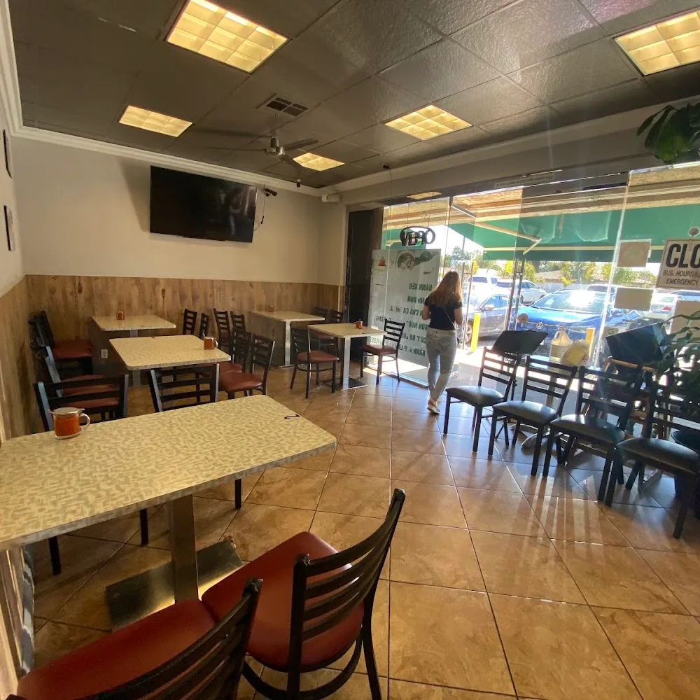 Lá Xanh Restaurant business photo