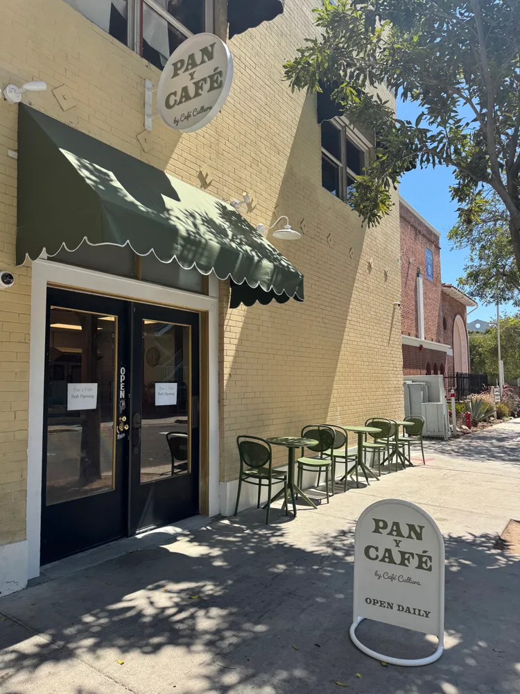 Pan y Café Panaderia business photo